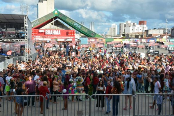 Campina Grande bate próprio recorde e mantém título de “Maior Quadrilha Junina do Mundo”