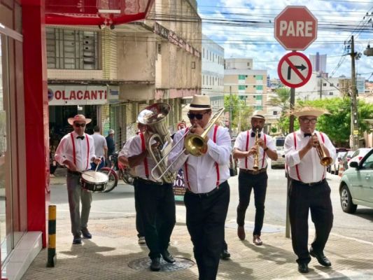 Centro de Campina Grande e Parque da Liberdade recebem atrações juninas