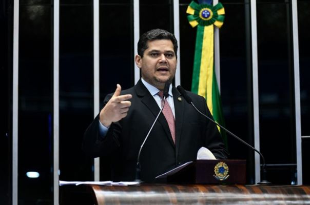 Senado aprova crédito consignado para beneficiários de programas sociais