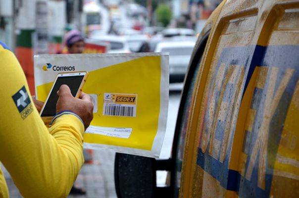 Correios passam a exigir documentos de remetentes em pacotes