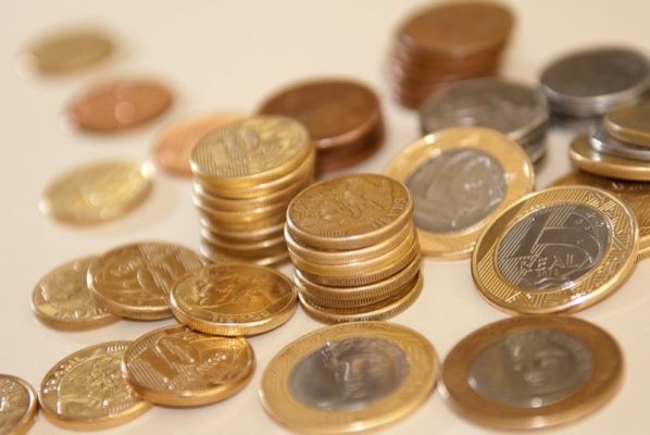 Mercado financeiro reduz projeção da inflação de 6,82% para 6,7%