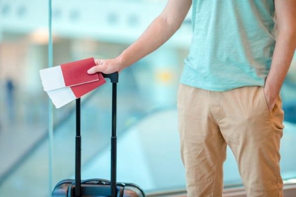 Projeto autoriza a transferência de titularidade de passagens aéreas