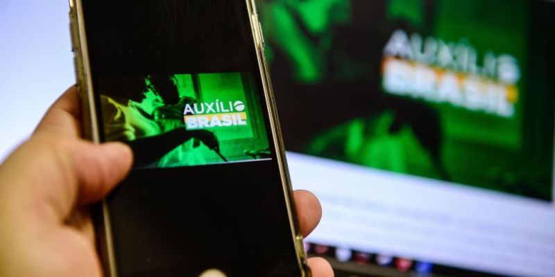 Auxílio Brasil é pago a beneficiários com NIS de final 4