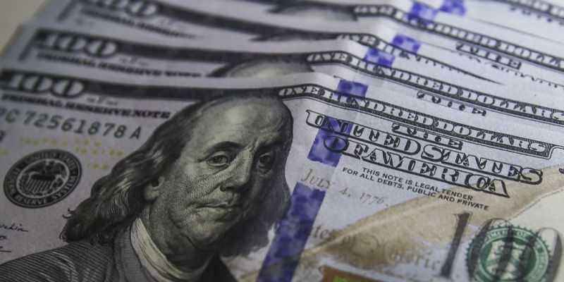 Dólar cai para R$ 5,31 com negociações para desidratar PEC