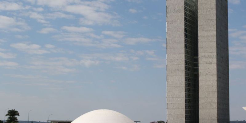 Senado aprova aumento da margem do empréstimo consignado para servidor