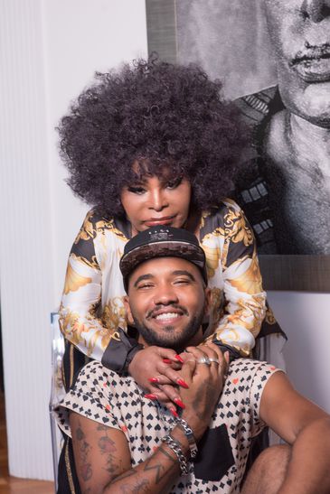 Elza Soares e Flávio Renegado - Onda Negra