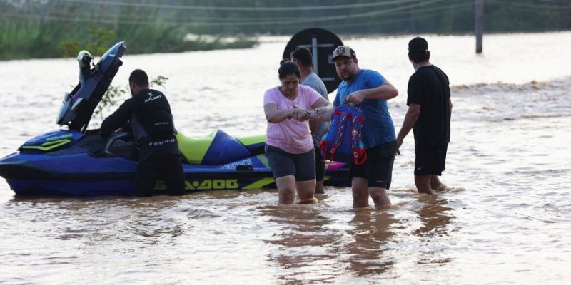 Chuva continua castigando Santa Catarina e estados do Sudeste