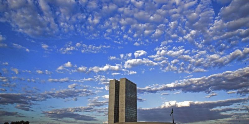 Presidente sanciona com vetos projeto que altera LDO