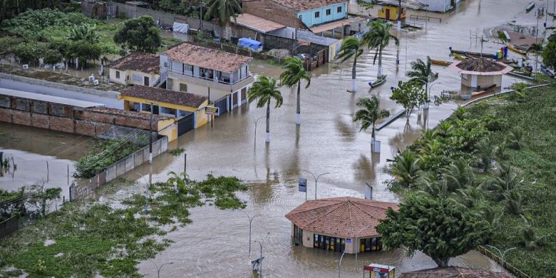 Desastres naturais deixam 48 cidades em estado de emergência