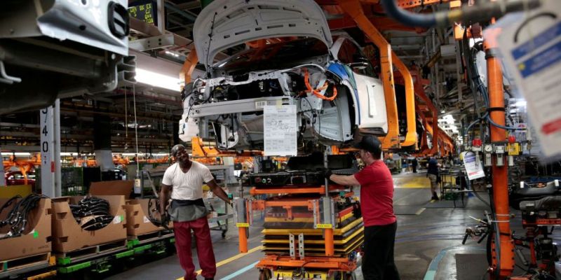 Apesar da queda nacional, indústria cresce em nove estados em novembro