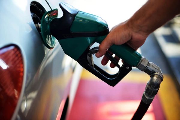 MP apura ‘esquema’ no abastecimento de carros de prefeitura da Paraíba