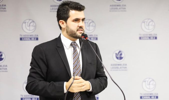 Comissão de Orçamento aprova contas de Ricardo Coutinho e João Azevêdo; votação no plenário será quinta