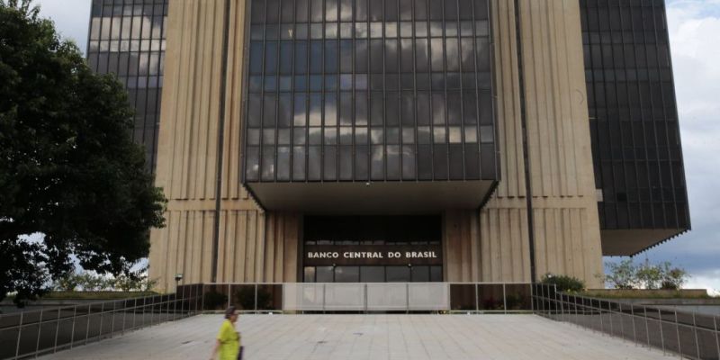 Mercado financeiro eleva projeção de inflação para este ano