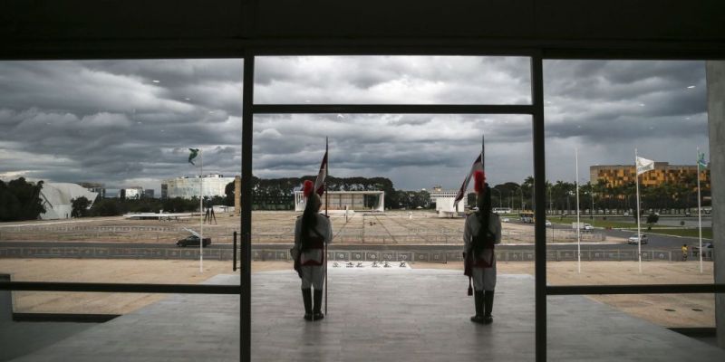 Equipe de segurança de Lula faz varredura no Palácio do Planalto