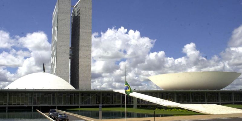 Câmara e Senado elegem suas presidências nesta quarta-feira