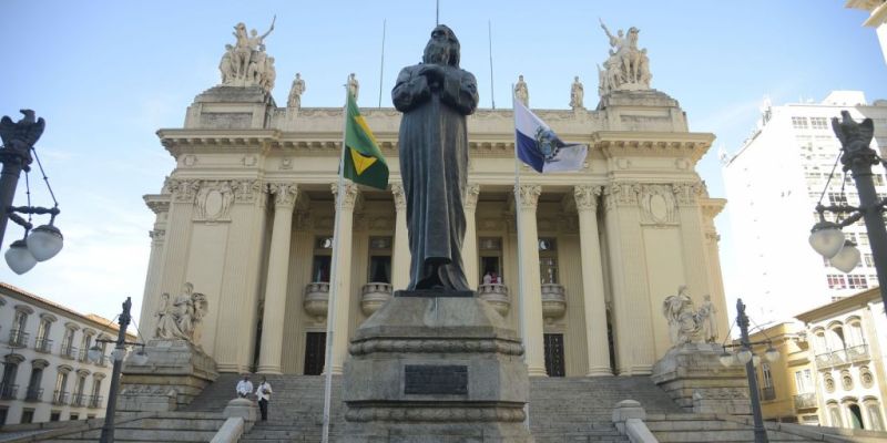 Antiga sede da Alerj reabre para visitação popular gratuita