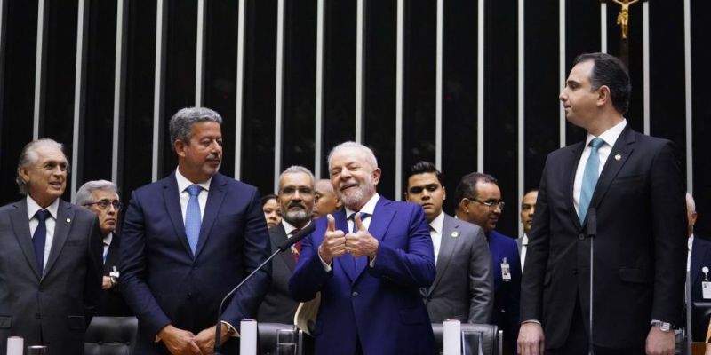 Mensagem do governo é de esperança e reconstrução, diz Lula