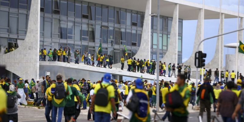 Líderes mundiais condenam tentativa de golpe em Brasília