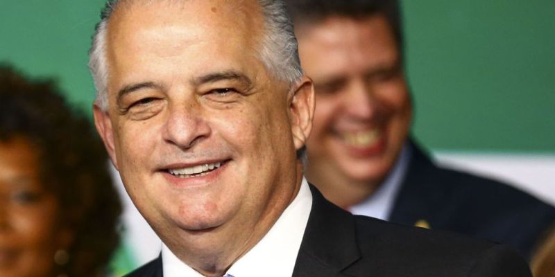 Márcio França assume Ministério de Portos e Aeroportos