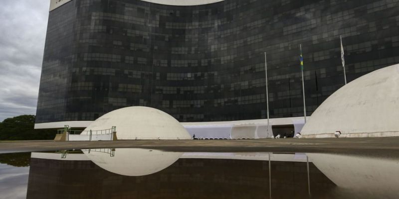 Corregedor do TSE nega pedido de Bolsonaro e mantém minuta em ação