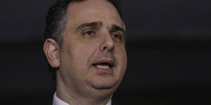 Presidente do Congresso suspende recesso parlamentar