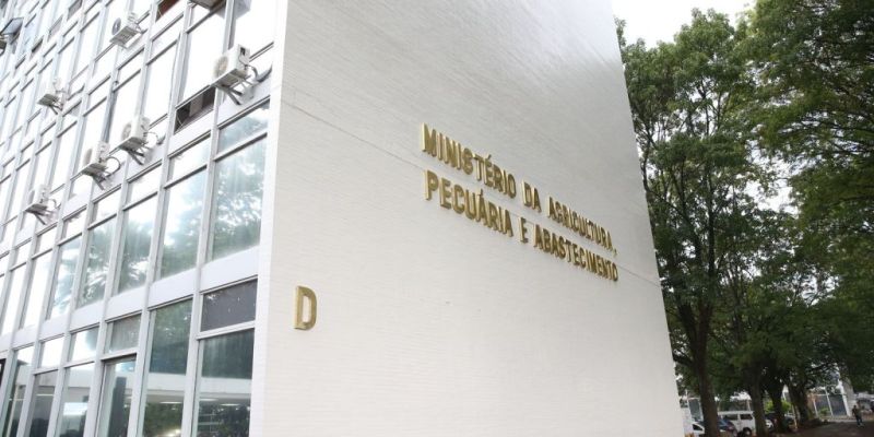 Ministros vão manter pastas funcionando no mesmo prédio da Esplanada