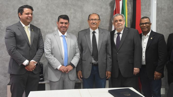 Professor Gabriel toma posse como vereador de João Pessoa