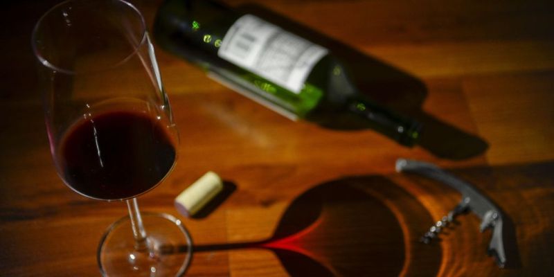 Alcoolismo: especialistas explicam como abordar quem tem dependência