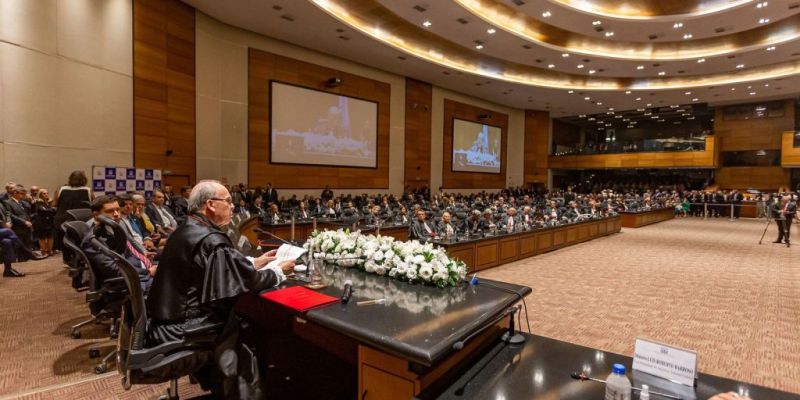 Novo presidente do TJRJ promete digitalização e reforma administrativa