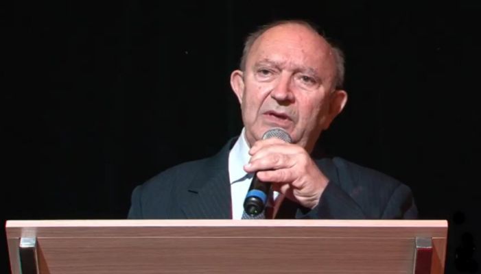 Buega Gadelha é reeleito presidente da Fiep