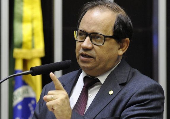 Pelo menos neste semestre, bancada evangélica será de oposição