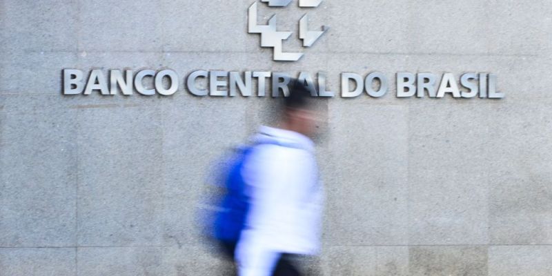 Mercado financeiro prevê crescimento da economia em 0,84%
