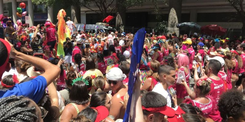 Bloco Quizomba fecha o carnaval da Liga dos Amigos do Zé Pereira