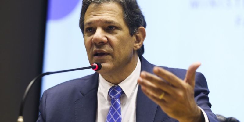 Haddad manda doar itens apreendidos pela Receita ao litoral paulista