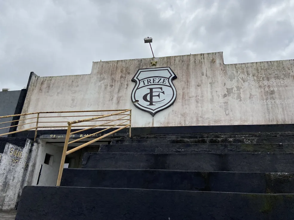 Treze vai ao mercado e se reforça de olho no clássico contra o Campinense