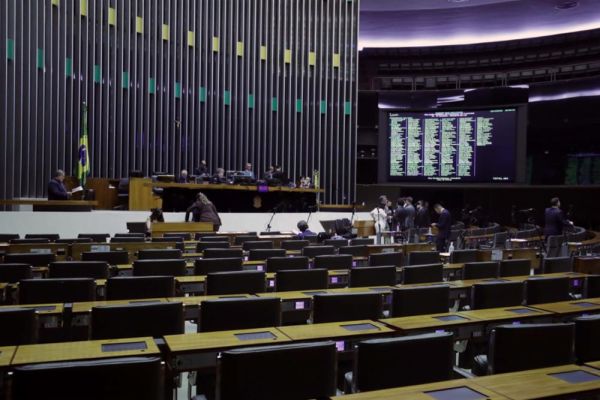 Nova legislatura deve ter aumento no número de frentes parlamentares