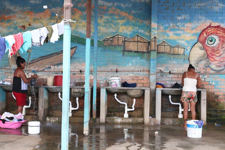 Rovena Rosa/Agência Brasil Boa Vista (RR), 13/02/2023, Abrigo desativado pela Operação Acolhida continua ocupado pelos indígenas venezuelanos da etnia Warao.