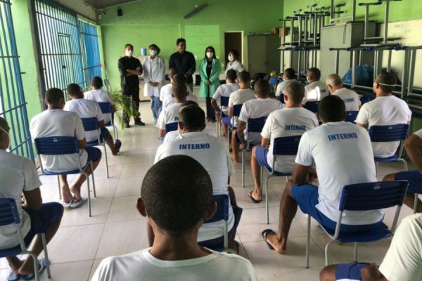 Profissionais do Tribunal de Santa Catarina iniciam trabalho para reduzir reincidência