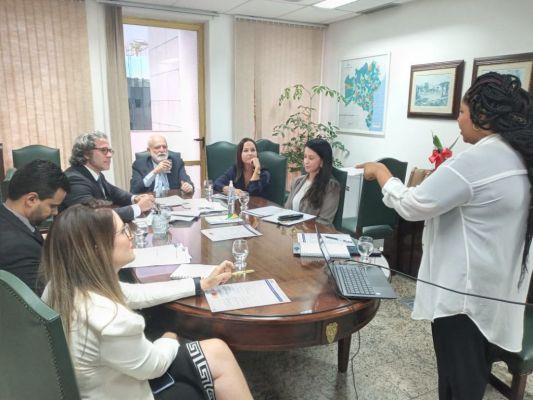 Tribunal baiano fortalece implantação da linguagem simples no Judiciário