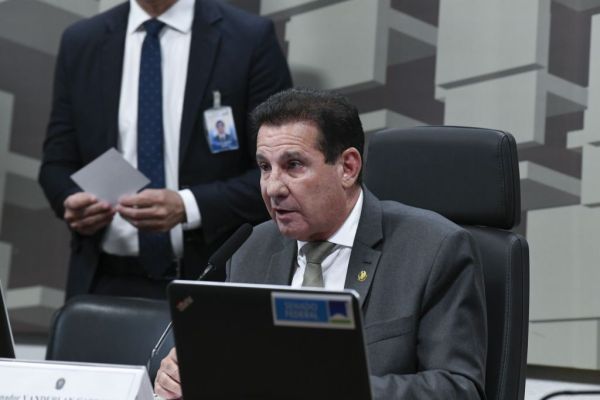 Ida de Campos Neto ao Senado pode cessar críticas, afirma presidente de comissão