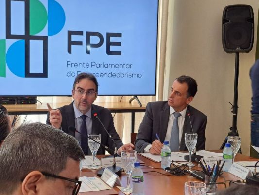 Em reunião com Appy, setores da educação e saúde reagem à reforma tributária