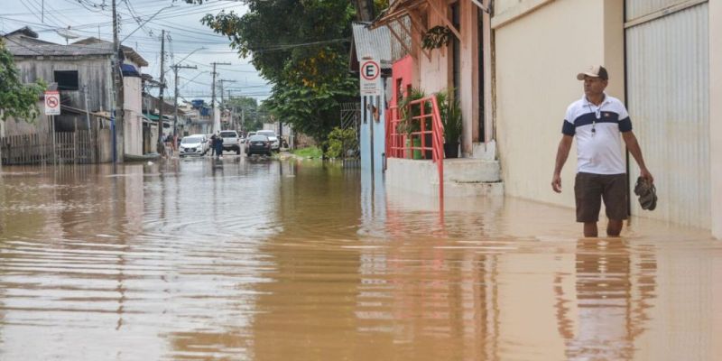 Com milhares sem abrigo, Rio Branco deve sofrer com mais chuvas fortes