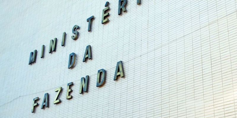 Desaceleração do PIB em 2022 sugere crescimento modesto em 2023