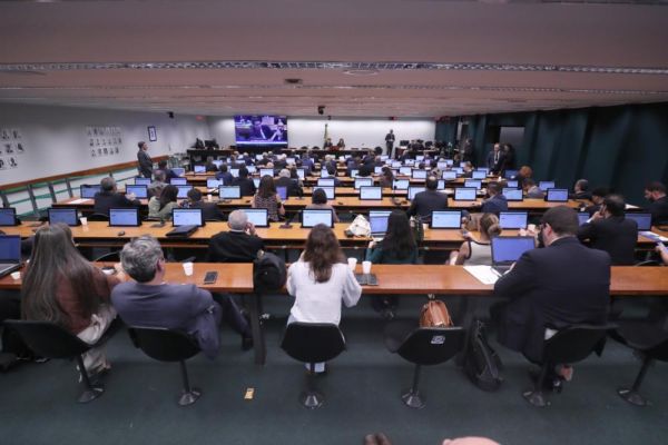Entidades do fisco defendem reforma tributária, com ‘conserto’ no texto