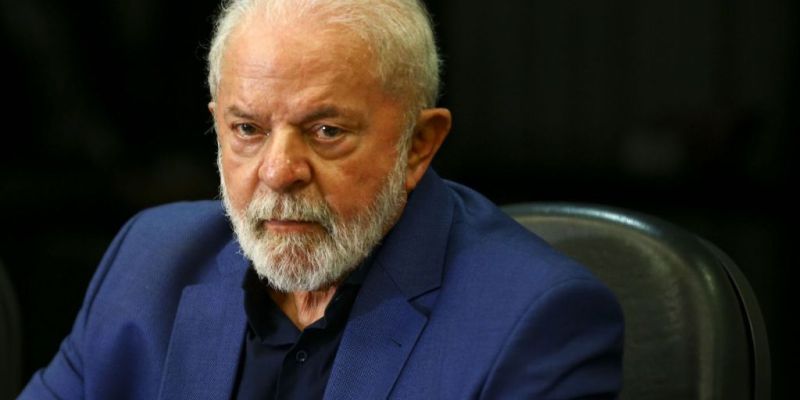 Lula adia viagem à China por orientações médicas