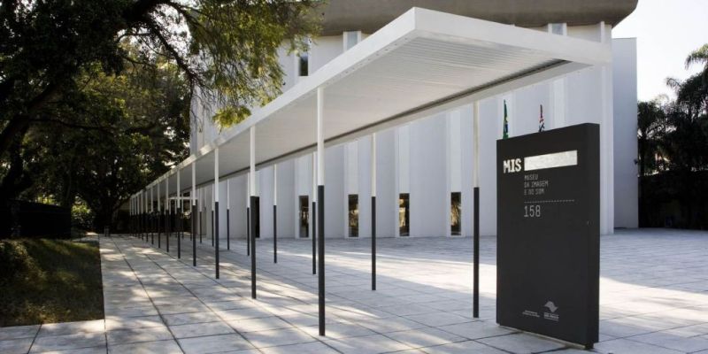 Rádio Nacional é tema de exposição no Museu da Imagem e do Som