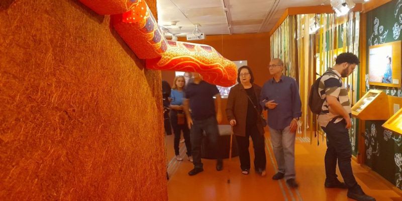 Exposição em SP celebra Dona Onete, a rainha do carimbó chamegado