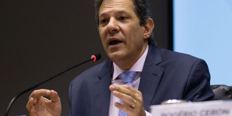 Haddad nega criação de impostos para cumprir novas regras fiscais