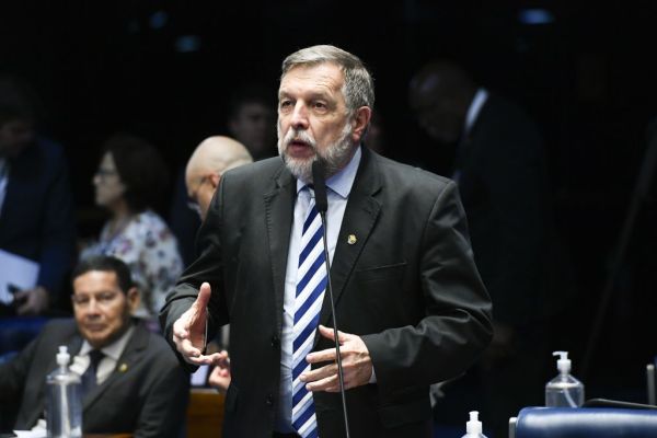 Senado pode criar grupo parlamentar Brasil-Ucrânia nesta terça. Veja a pauta da semana