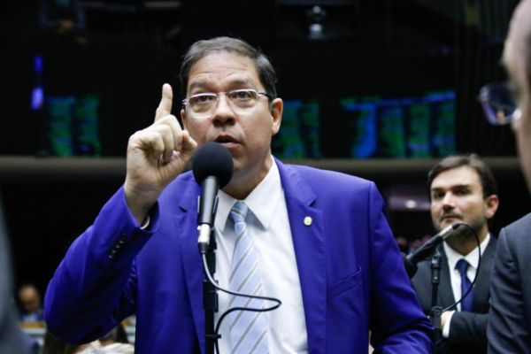 “Não vamos usar o orçamento para barganha”, afirma líder do PL